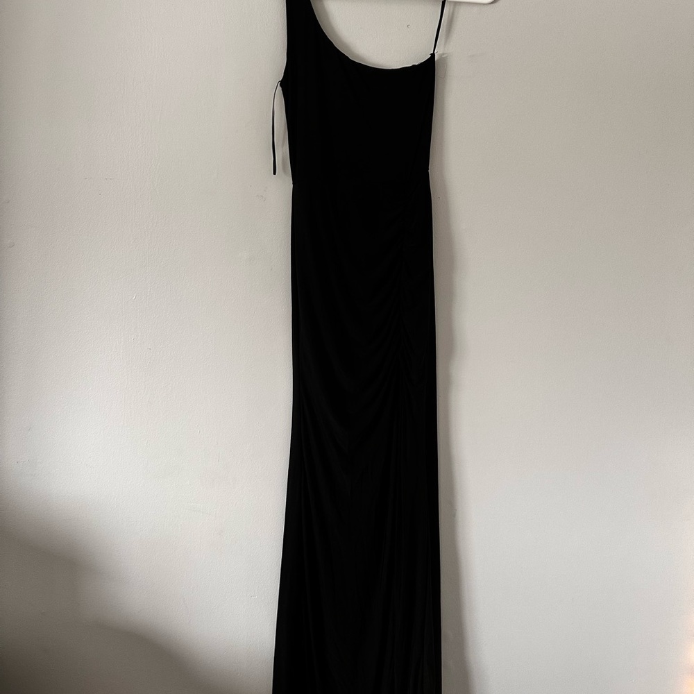 Elegant Black Evening Dress- NEW WITHOUT TAGS NWOT